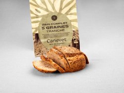 Pain complet 5 graines au pur levain naturel tranché avec packaging en arrière plan