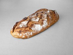 Grand pain issu d'une farine de blé blanche au pur levain naturel