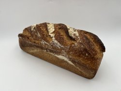 Grand pain semi complet moulé au pur levain naturel